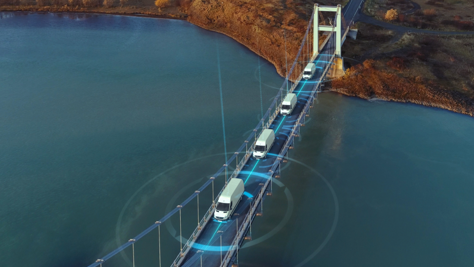 how fleet management tracking works